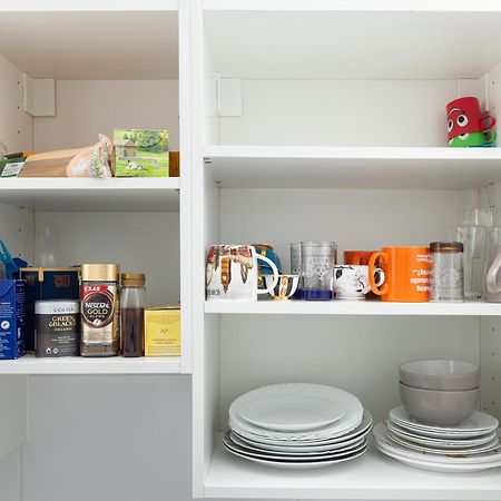 Bright Studio On Golders Green Road Londres Extérieur photo